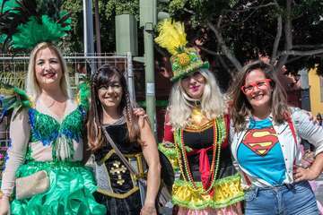 El Carnaval 'okupa' las calles del casco antiguo de la capital (Foto José Francisco Fernández Belda)